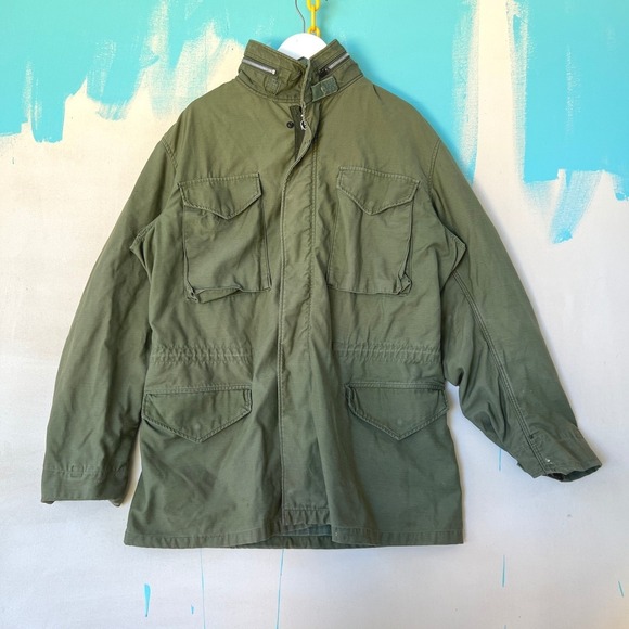 U.S. Military Other - Vintage 1960s US Military M-65 Hooded Field Jacket Medium Army OG-107 No Liner